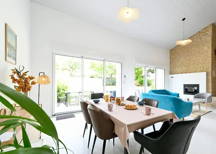 L'echappee Belle Elegance, Familiale, Conviviale Nyaraló *